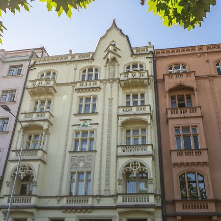 Jiriho Z Podebrad Apartments Прага Экстерьер фото