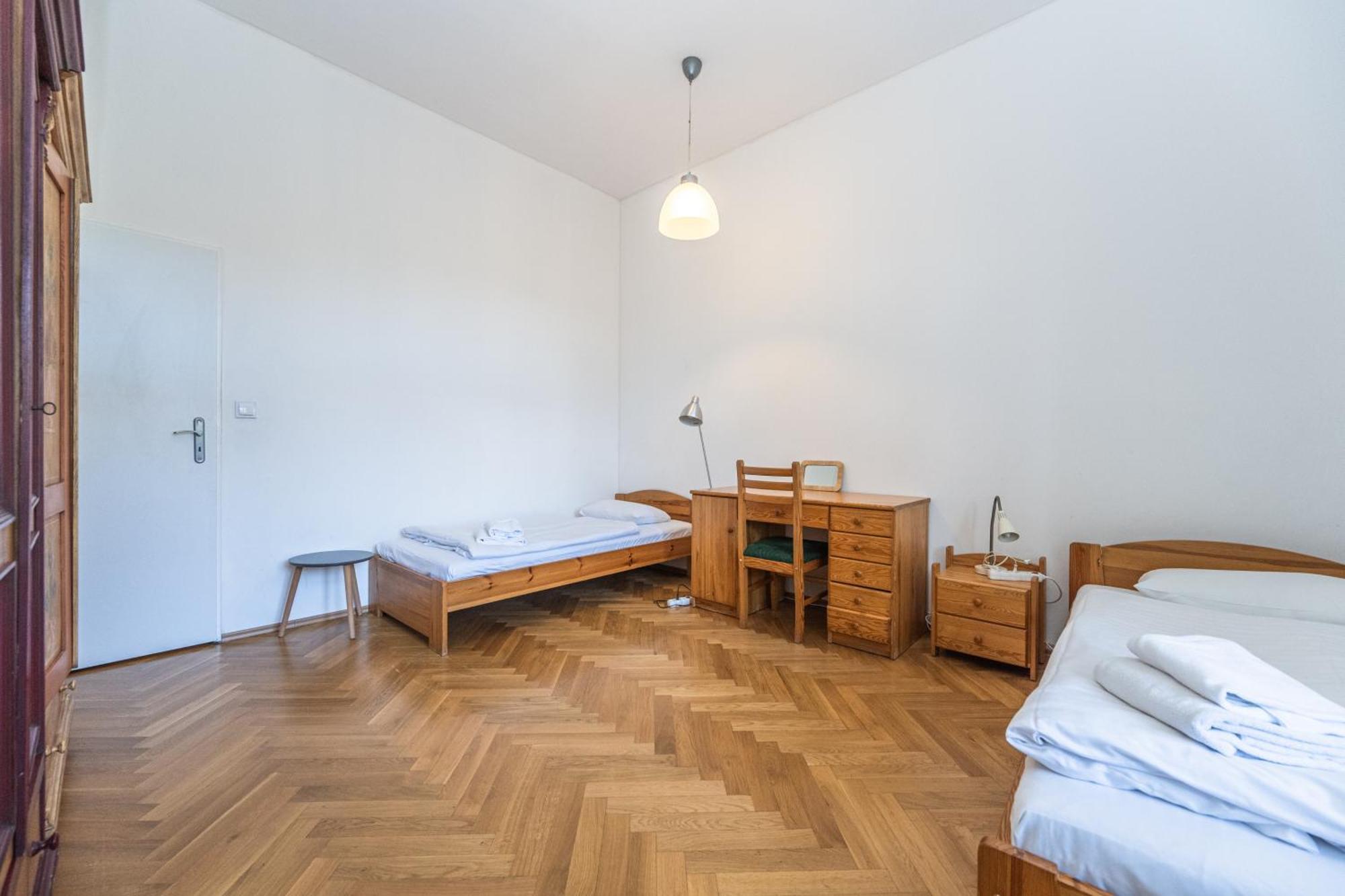 Jiriho Z Podebrad Apartments Прага Экстерьер фото