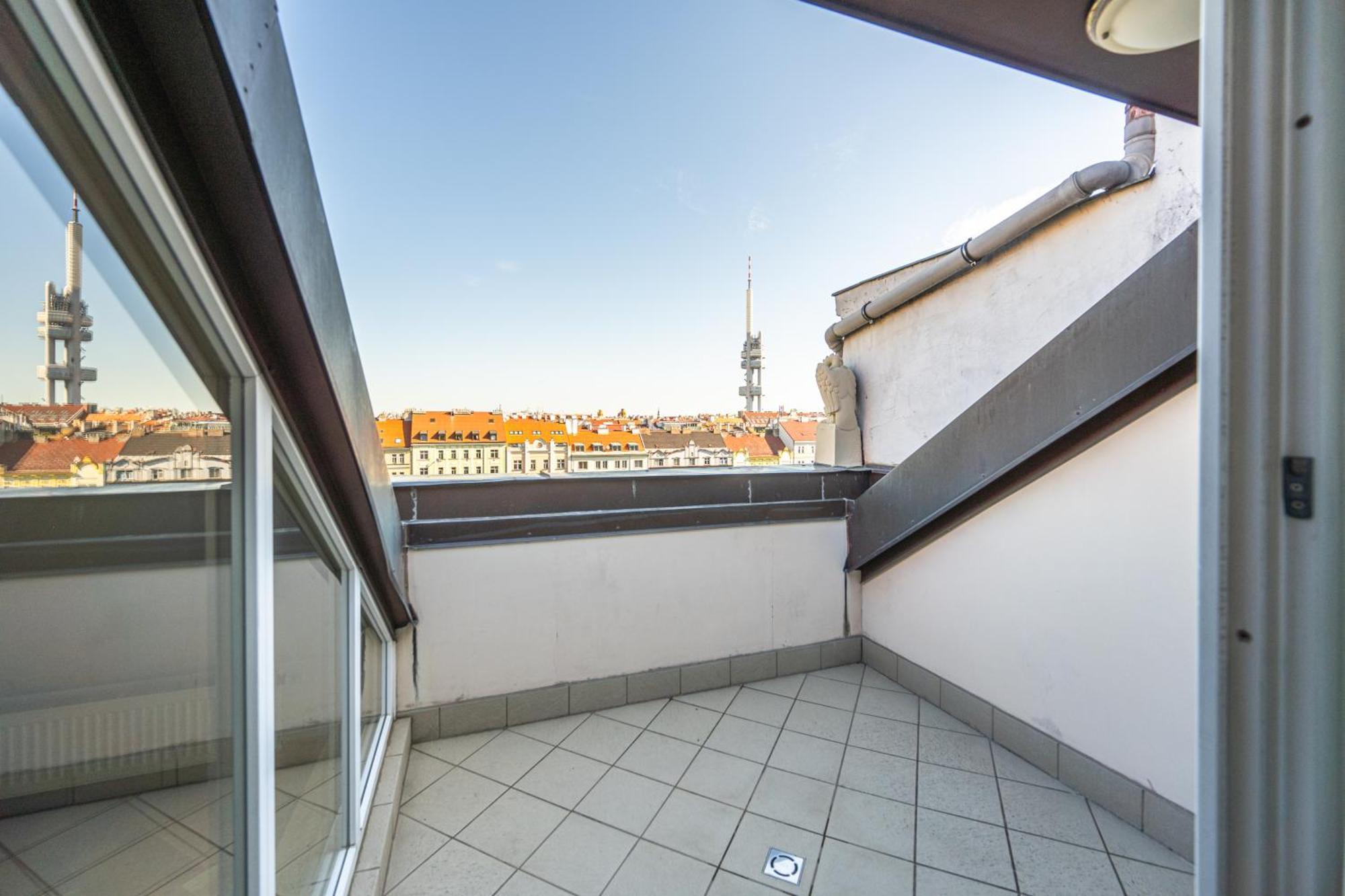 Jiriho Z Podebrad Apartments Прага Экстерьер фото